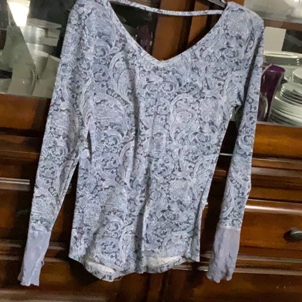 William Rast top - Picture 3 of 4